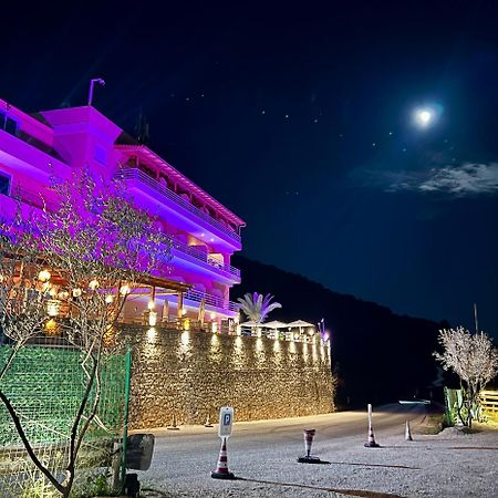 Karos Hotel Llaman Himarë Extérieur photo