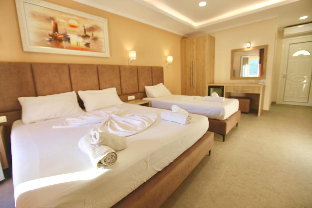 Karos Hotel Llaman Himarë Extérieur photo