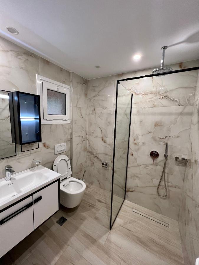 Karos Hotel Llaman Himarë Extérieur photo