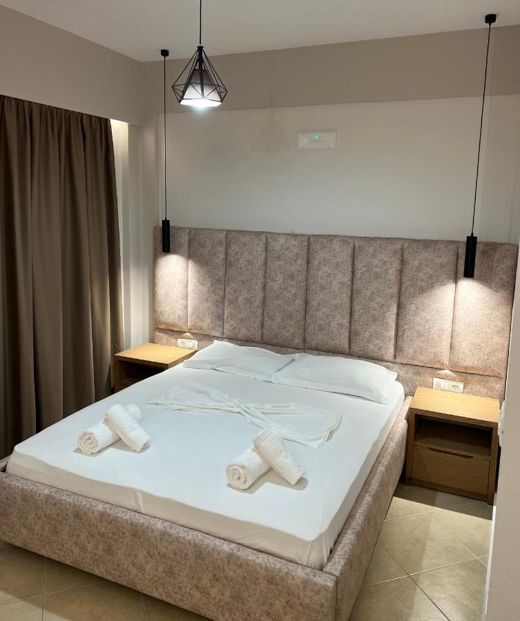 Karos Hotel Llaman Himarë Extérieur photo