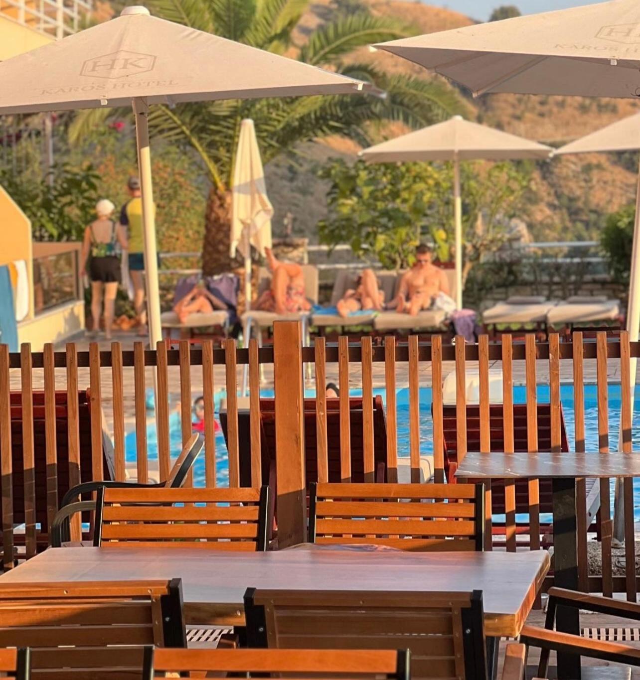 Karos Hotel Llaman Himarë Extérieur photo