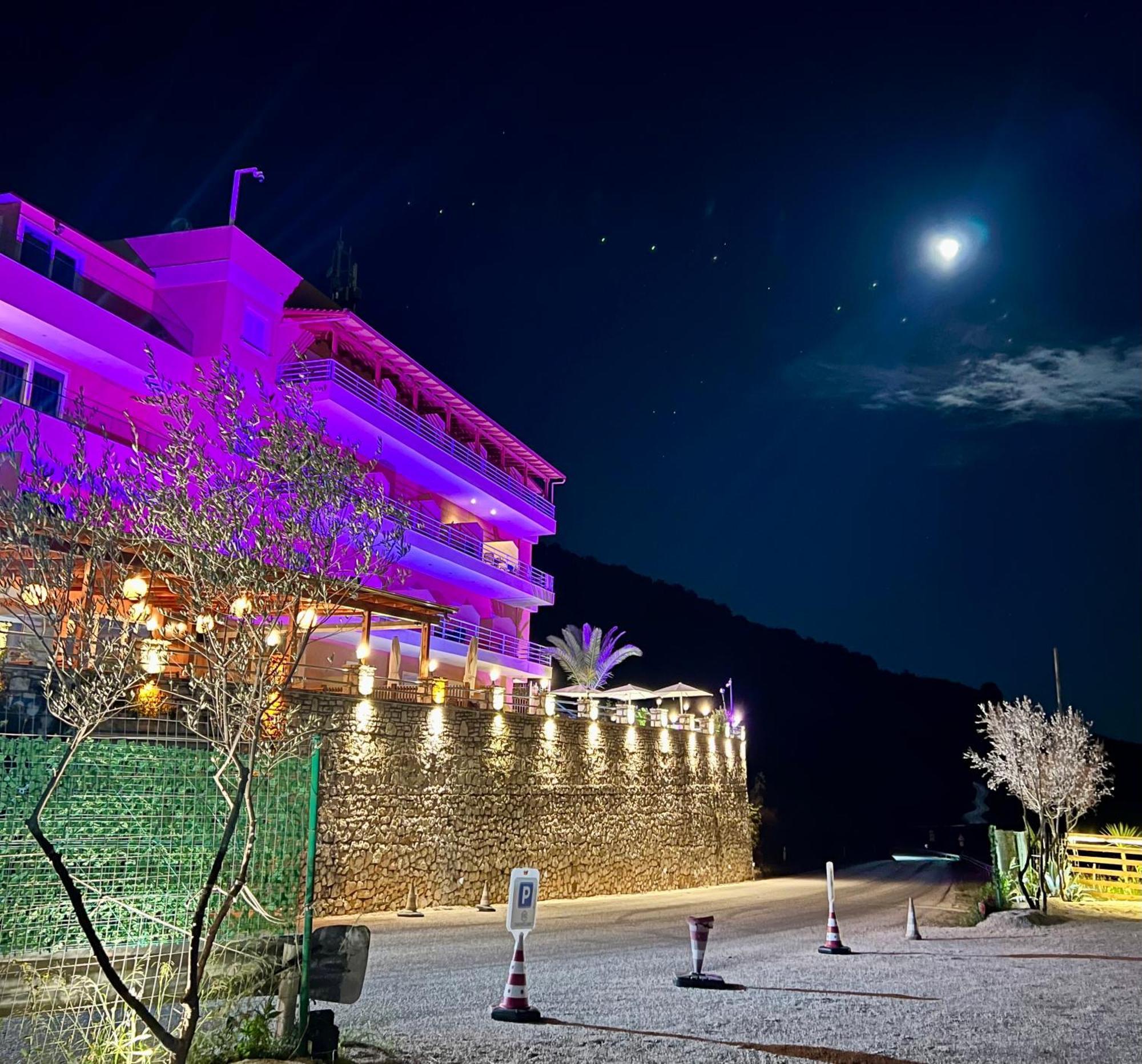 Karos Hotel Llaman Himarë Extérieur photo